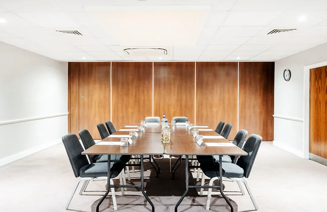 Holiday Inn London Luton Airport By Ihg-1